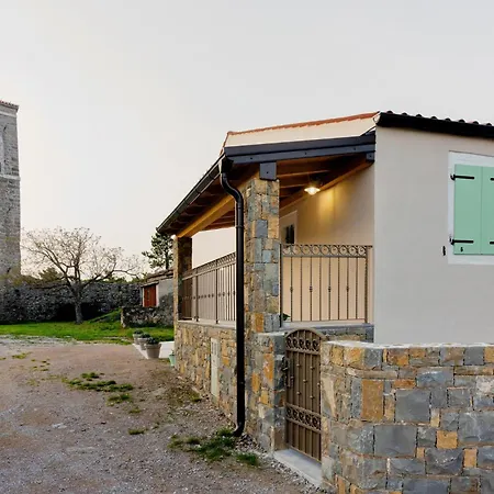 Hisa Skala Kubed * Gračišče