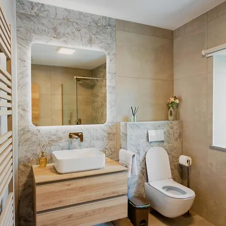 Hisa Skala Kubed Gračišče