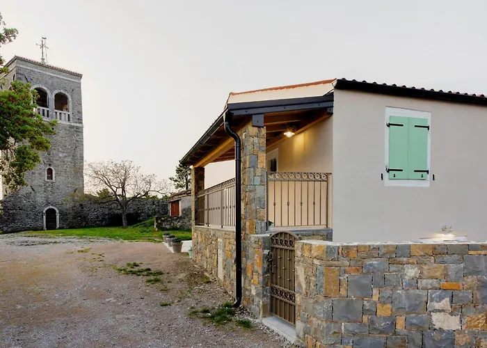 Hisa Skala Kubed * Gračišče